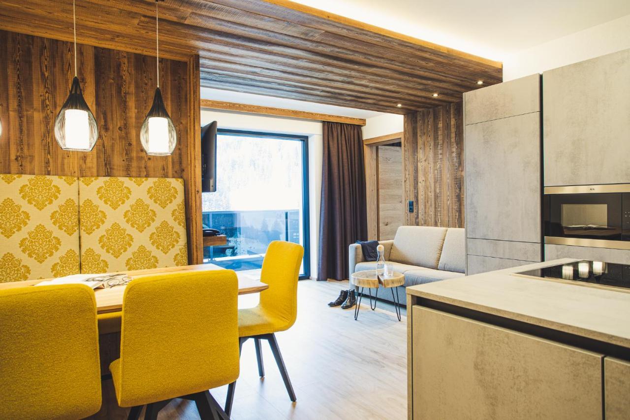 Austria Aparthotel Фис Экстерьер фото