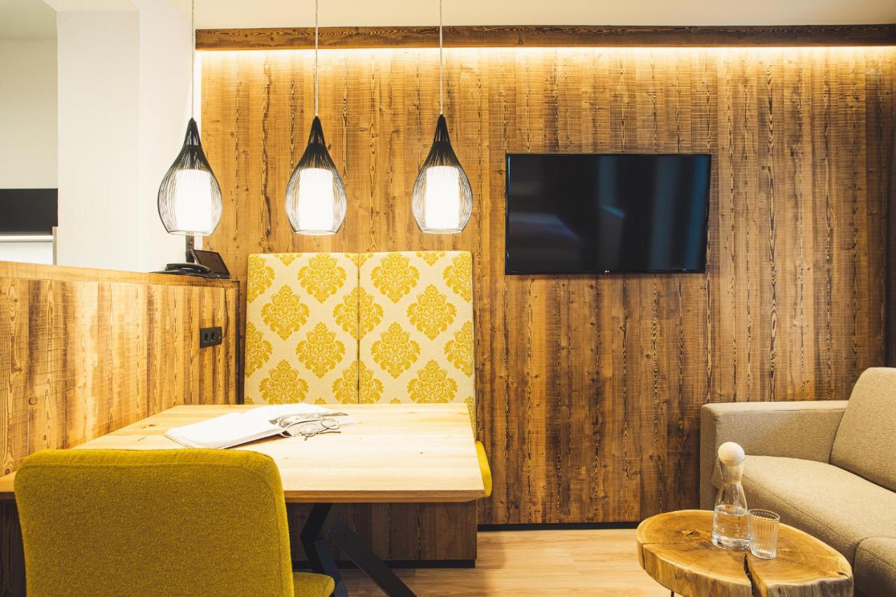 Austria Aparthotel Фис Экстерьер фото