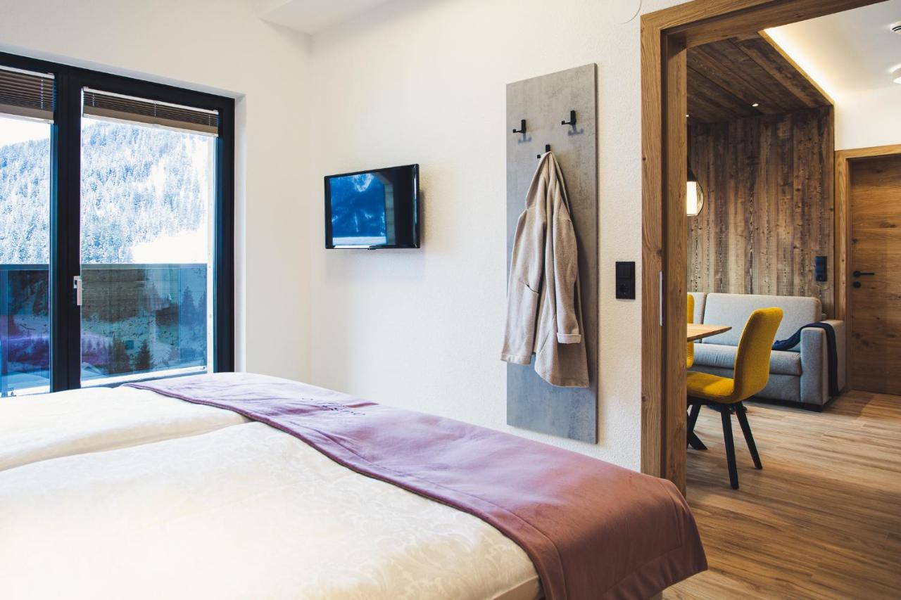 Austria Aparthotel Фис Экстерьер фото