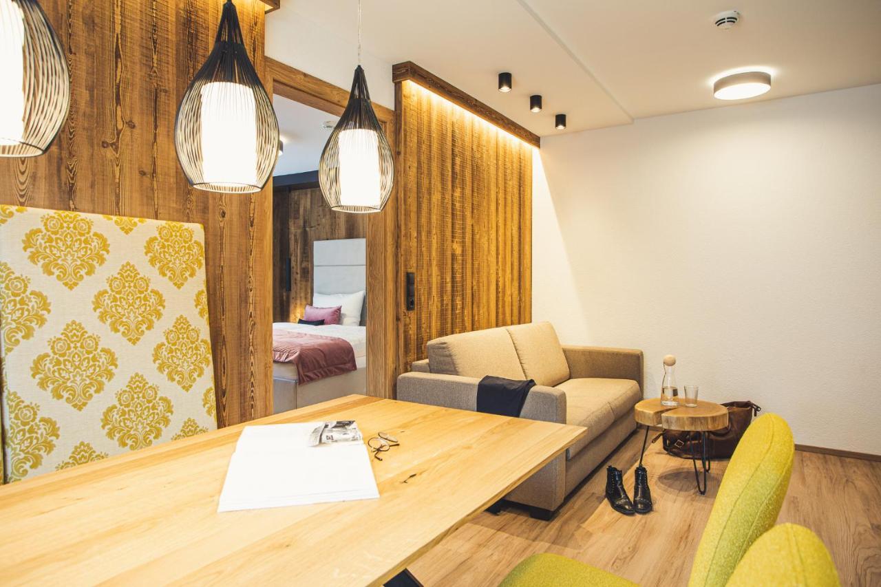 Austria Aparthotel Фис Экстерьер фото